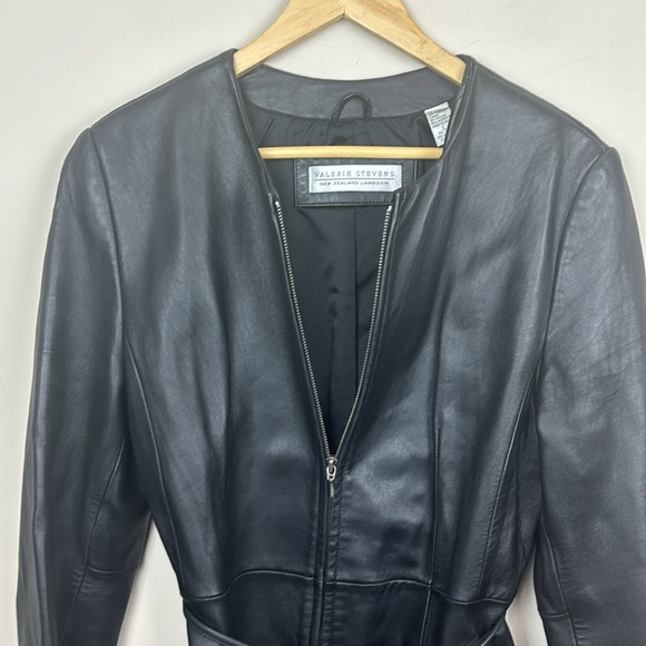 Valerie Stevens - New Zealand Lambskin Black Leather (SOFT) Jacket; Size L - Picture 9 of 13
